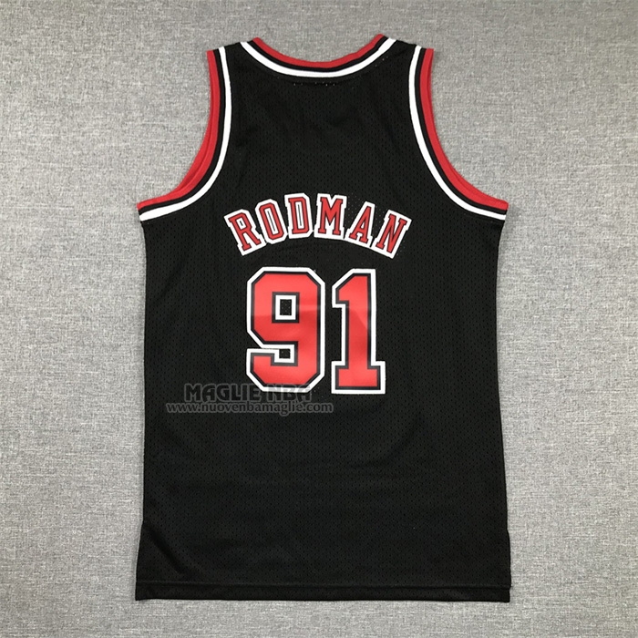 Maglia
 Dennis Rodman NO 91 Bambino
 Chicago Bulls Mitchell & Ness 1997-98 Nero
